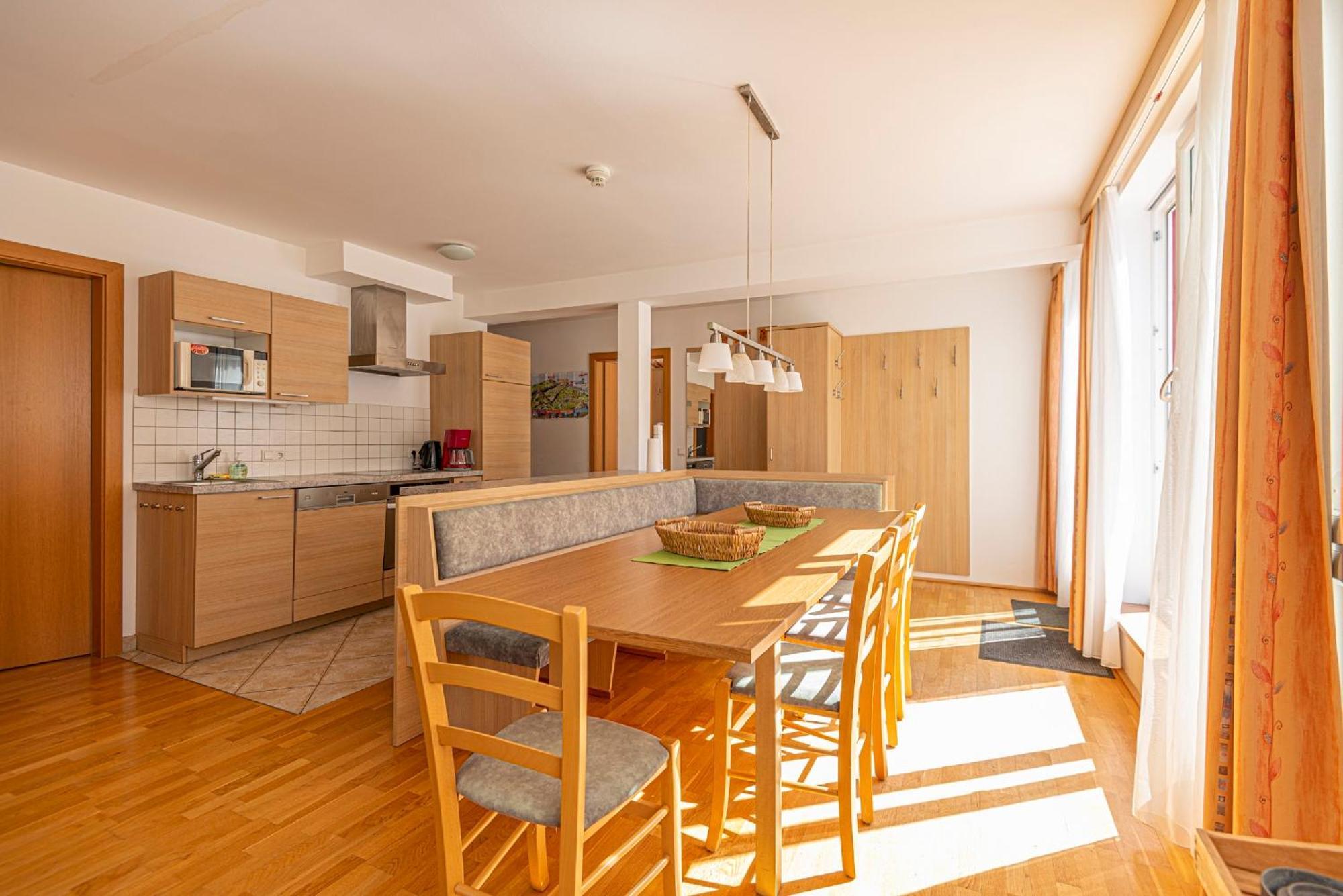 Panorama Spa Lodges Das.Schiller Bad Gastein Eksteriør billede